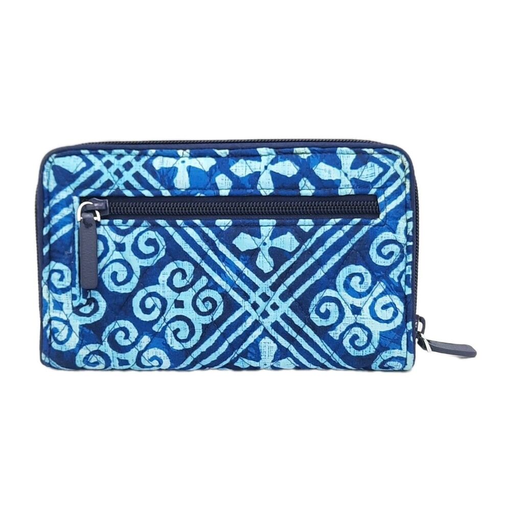 VERA BRADLEY RFID Turnlock Wallet Clutch Blue CUBAN TILES #21951-G03 Retired - Picture 4 of 10
